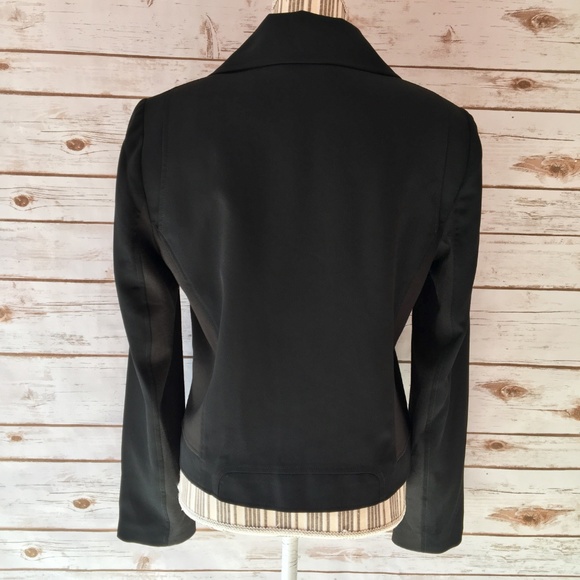 Tahari Black Blazer Size Medium - Picture 2 of 11